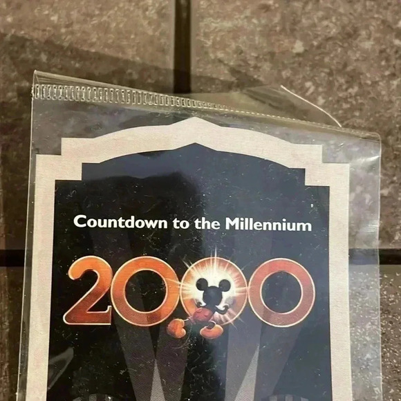 Countdown to Millennium Mickey - Picture 4 of 6